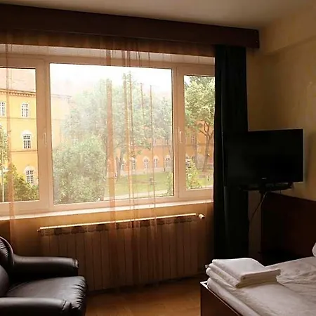 Hotel Central 2*